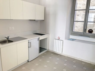  Appartement à louer 1 pièce 28 m²