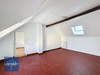  Appartement à louer 2 pièces 37 m²