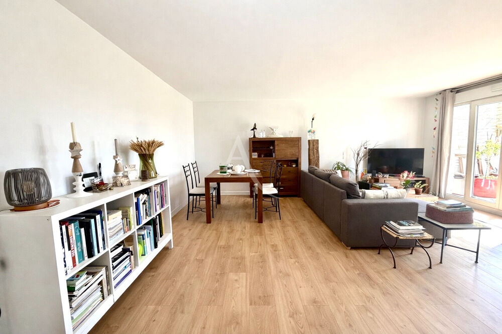 Appartement - 3 pièces - 74 m2 - jardin de 95m2 - box - PMR
