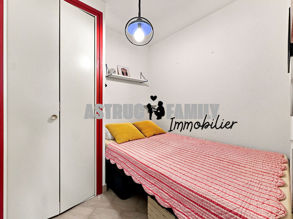 STUDIO CABINE -TERRASSE - PREMIERE LIGNE- PARKING POSSIBLE-