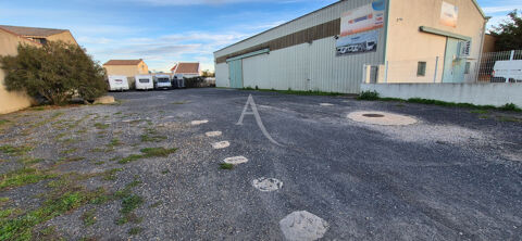 Hangar sur parelle de 1646m2 avec vaste parking et quai de d&eacute;chargement! 370000 66380 Pia