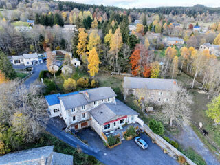 Vente Maison Ténement immobilier d'environ 500 m2  avec  8000 m2 de terrain et étang. 43260 saint julien chapteuil
