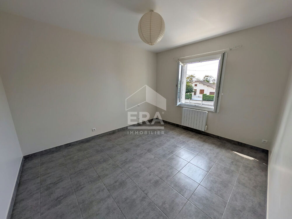 Vente Maison Maison à étage 3 pièces à vendre à Montpon-Ménestérol - Campagne, vue dégagée Montpon menesterol