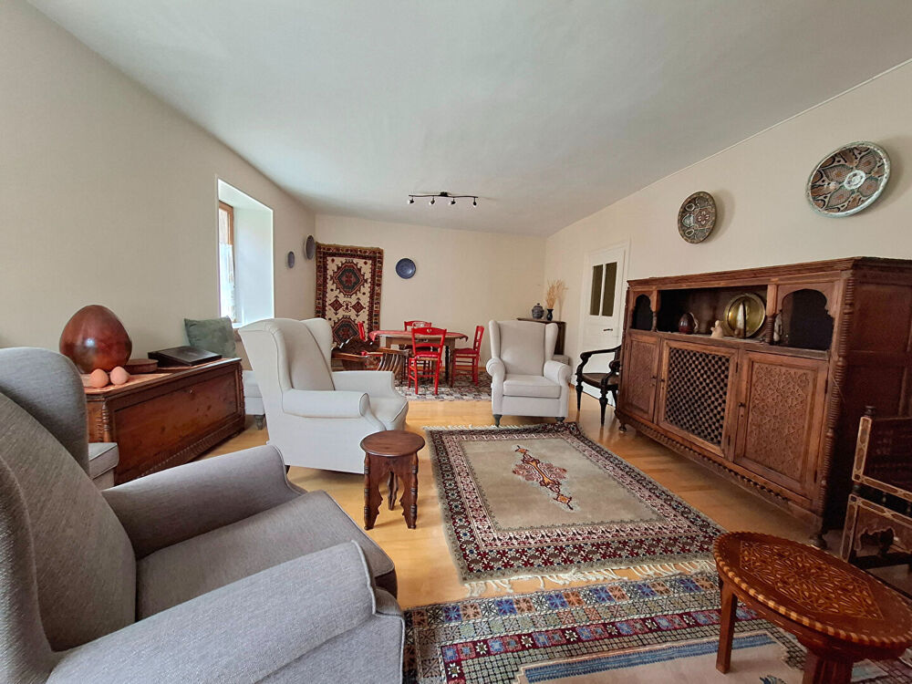 Maison 7 pièces 182 m²