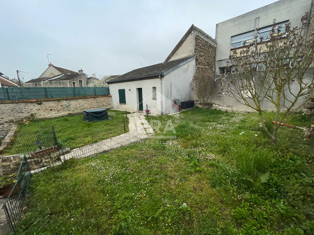 Maison Ozouer Le Voulgis 1 pièce(s) 24.85 m2