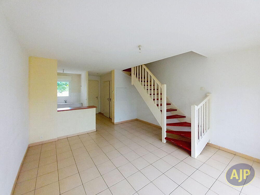 Vente Maison Maison T3 + jardin dans le centre-ville de Lesparre-Médoc ! Lesparre medoc