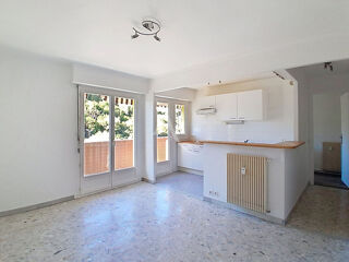  Appartement à louer 1 pièce 29 m²
