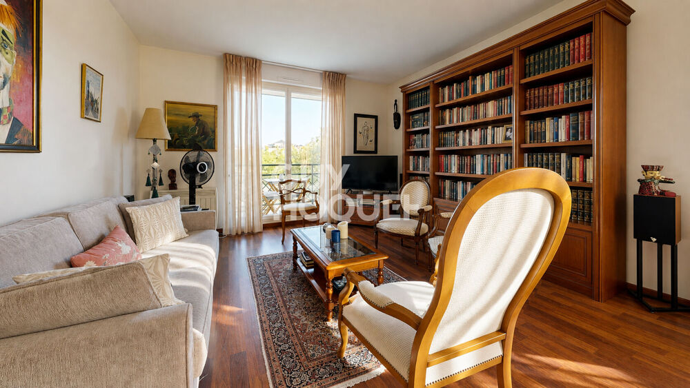 ST CYR - 3 PIECES - 81.70 m2