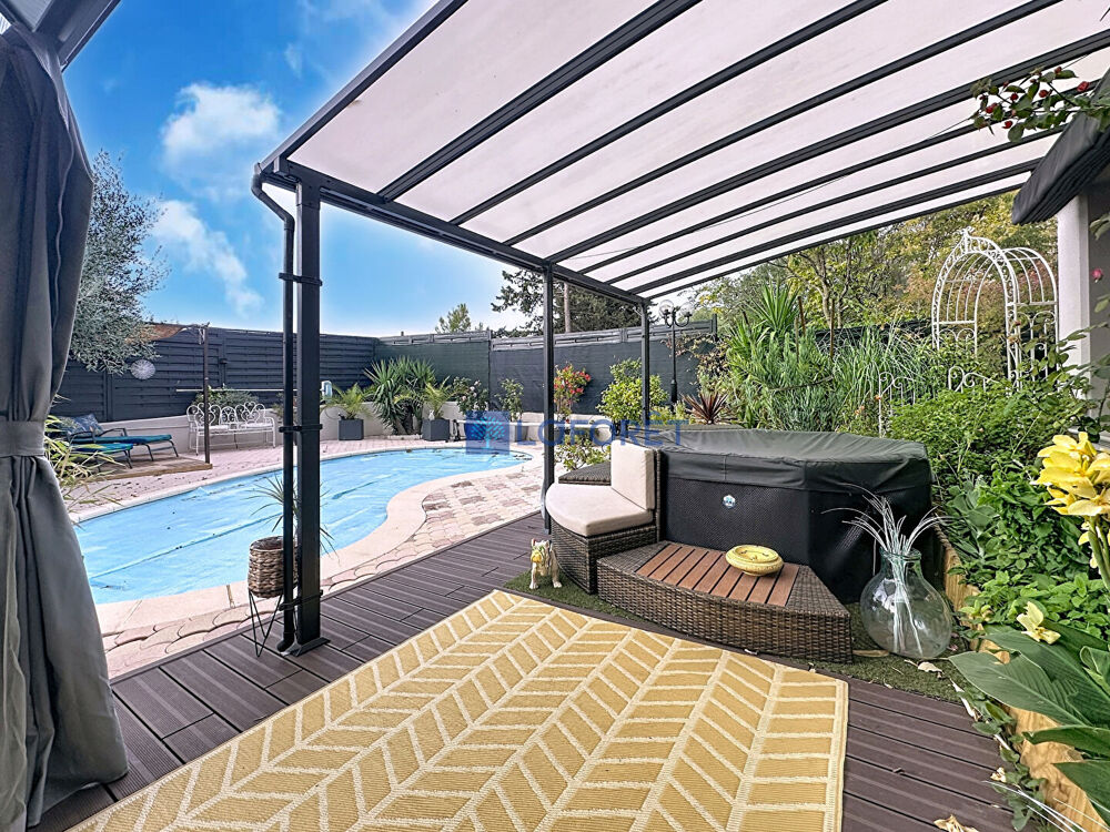 Vente Maison Maison spacieuse à vendre à Draguignan avec piscine et vue dégagée ! Draguignan