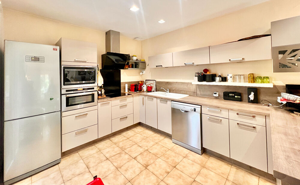 � vendre  Maison Saint-Rapha�l (83700)