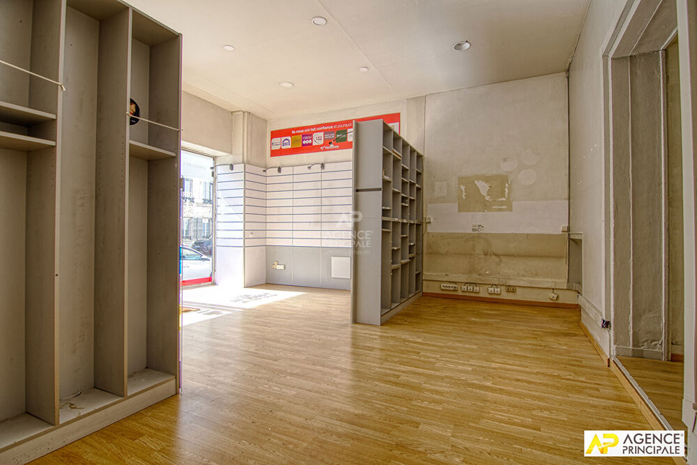   Versailles Saint-Louis Murs de boutique de 72m² Versailles