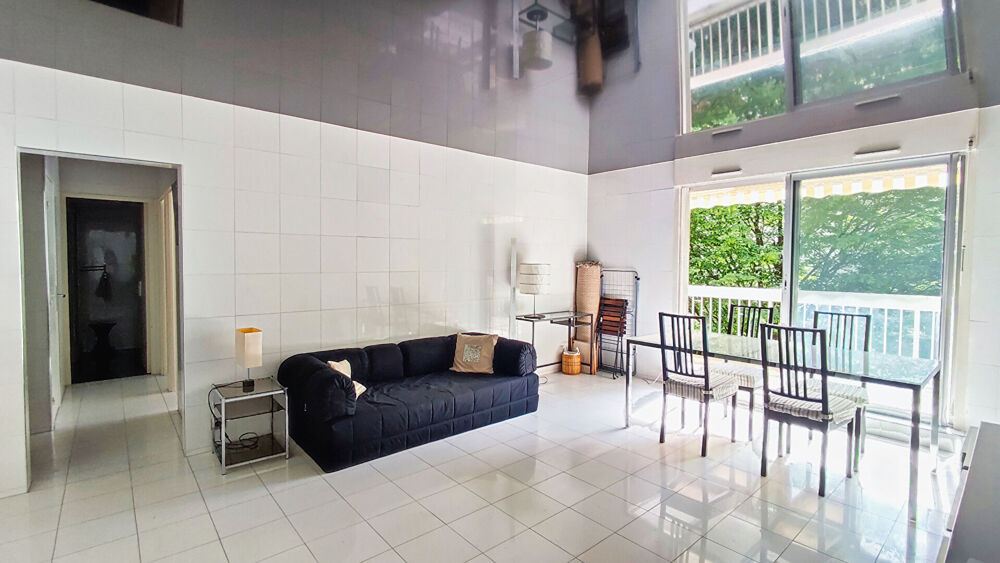 Location Appartement 2 Pièces meublé avec Balcon sur Jardin + PKG en sous-sol Issy les moulineaux