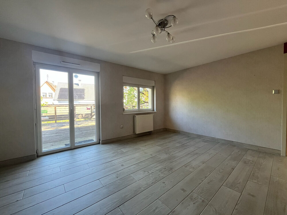 Maison individuelle de 134 m² sur 7,52 ares à Wittisheim - TERRASSES - GARAGES