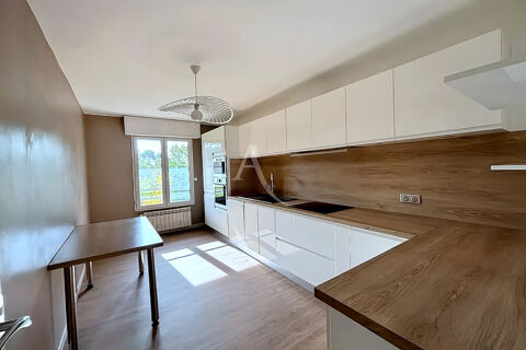  Appartement � louer 4 pi�ces 124 m�