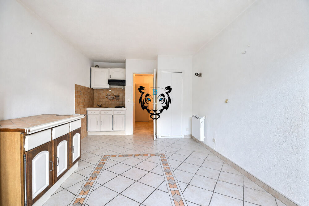 Studio rez de chaussée - terrasse - parking - cave - 26.37 m2