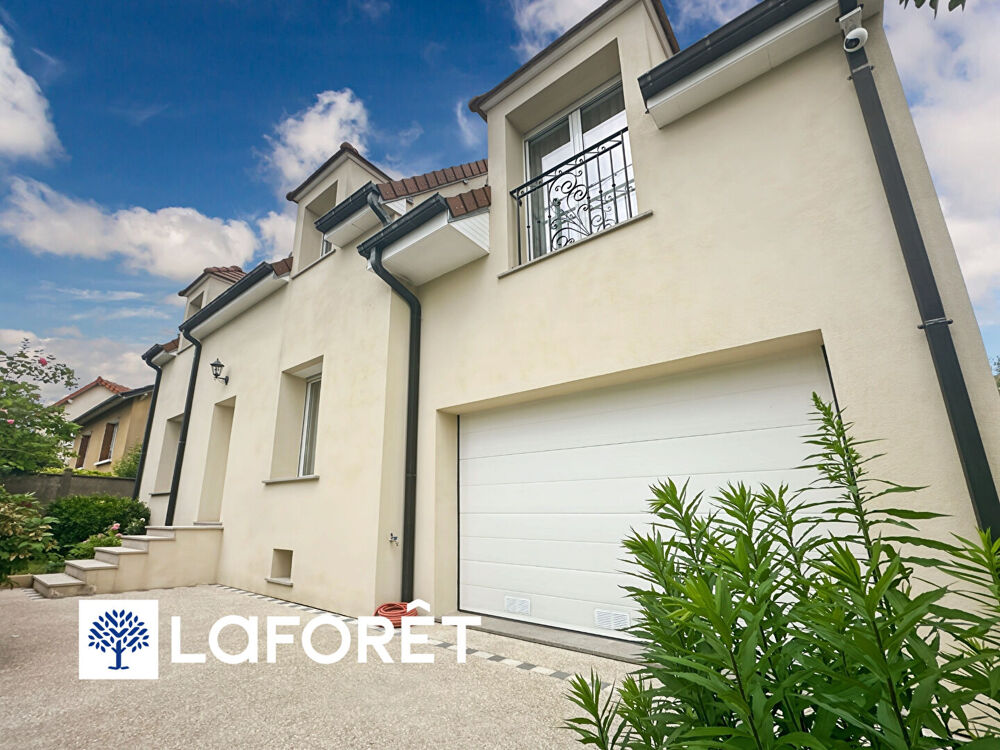 Maison 6 pièces 120 m² · à Viry Chatillon · 120 m² · 535 560 €