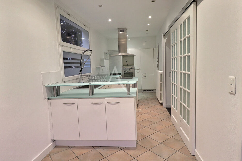 � vendre  Maison Le Mesnil-le-Roi (78600)