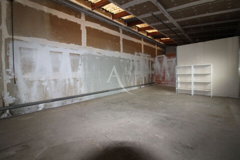 A LOUER - Local commercial Longvic 73.35 m2 697 21600 Longvic