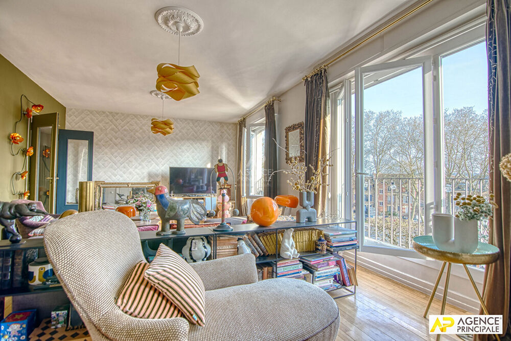 Vente Appartement Versailles Notre-Dame Boulevard de la Reine  - Appartement 6 pièces 151 m² carrez situé au 3ème étage avec ascenseur, cave et pa Versailles