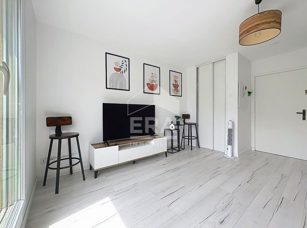 Location Appartement À louer Charmant T2 meublé entièrement rénové avec balcon et piscine Etampes