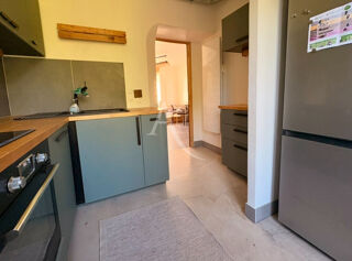  Appartement à louer 4 pièces 90 m²