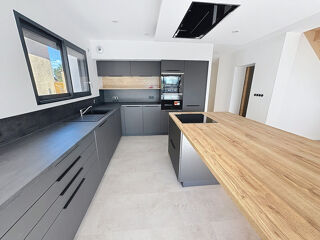  Maison 4 pi�ces 122 m� La cote saint andre