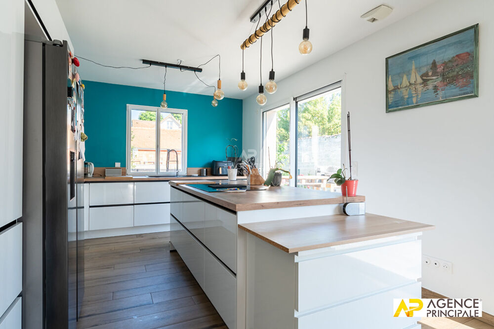 Vente Maison Maison Le Mesnil Le Roi 6 pièce(s) 143 m2  - 4 chambres Le mesnil le roi