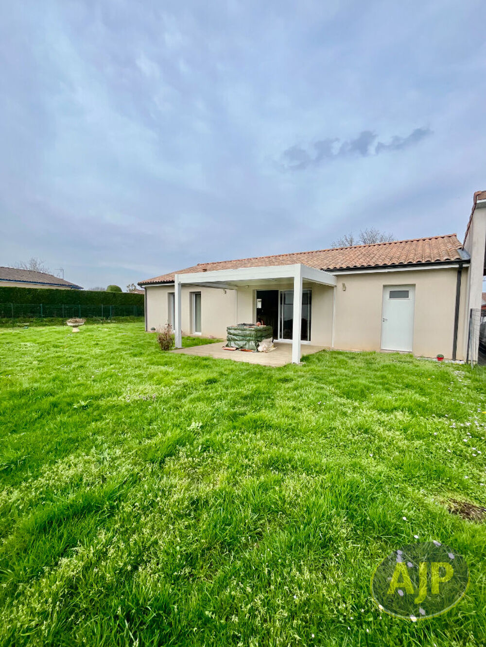 MAISON st Germain du Puch 4 pièce(s) 89 m2