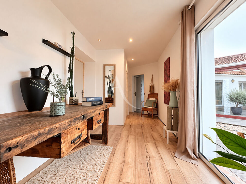 Vente Maison Coëx - Maison familiale avec piscine et studio indépendant Coex