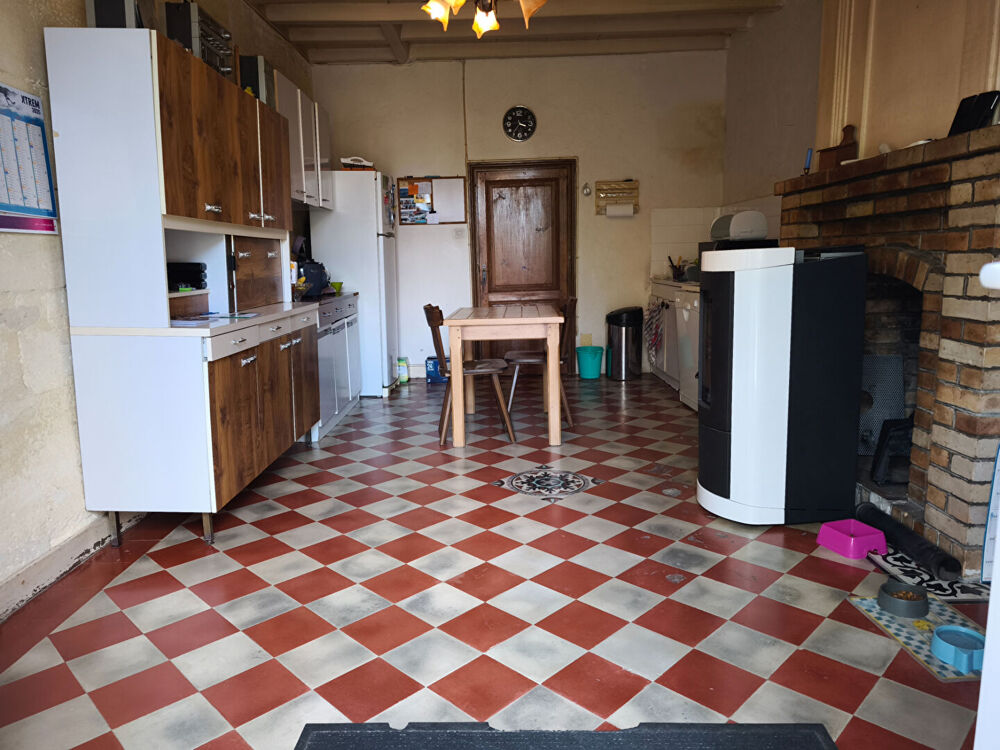 Vente Maison Maison en Pierre au Calme dans un Secteur Préservé Bourg sur gironde