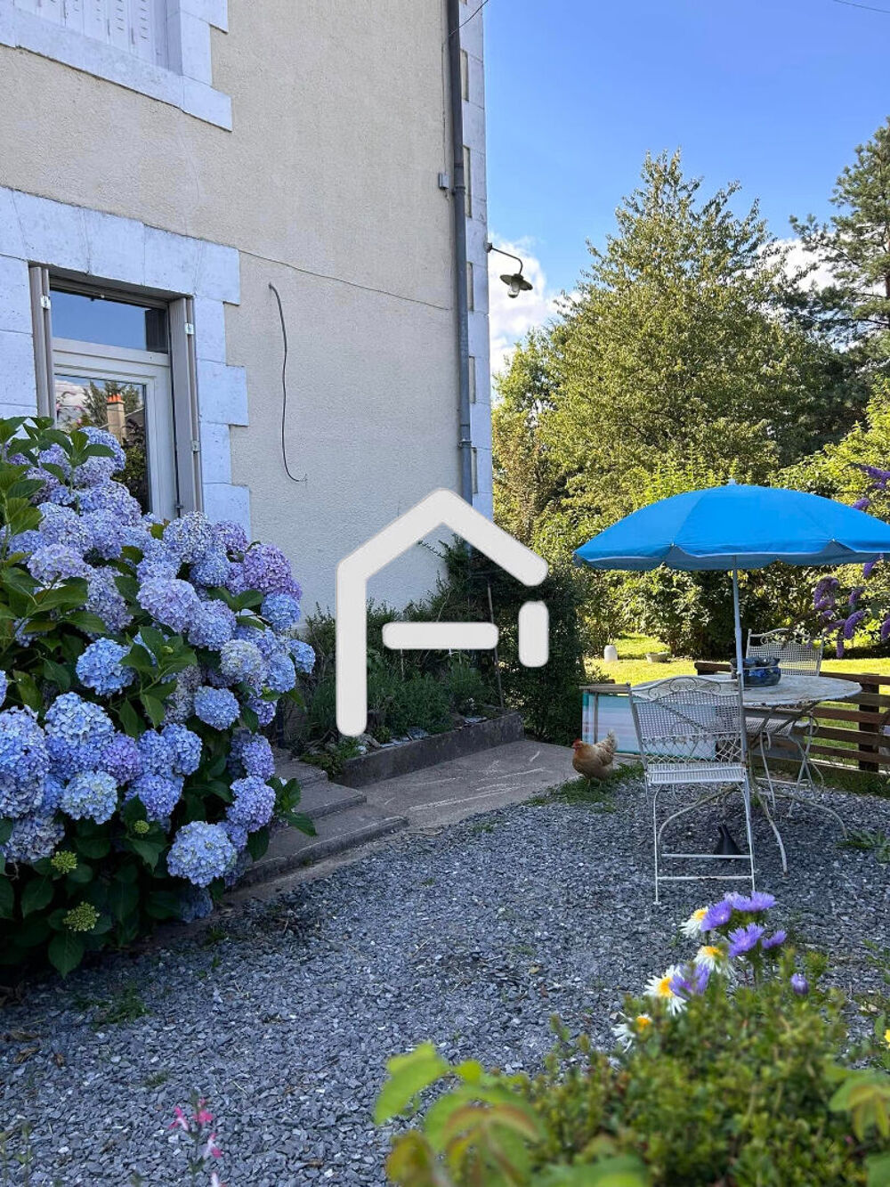 Maison avec chambres d'hôtes : Une opportunité rare sur le marché !
