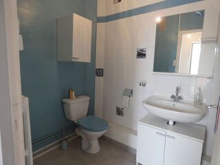  Appartement à louer 2 pièces 42 m²