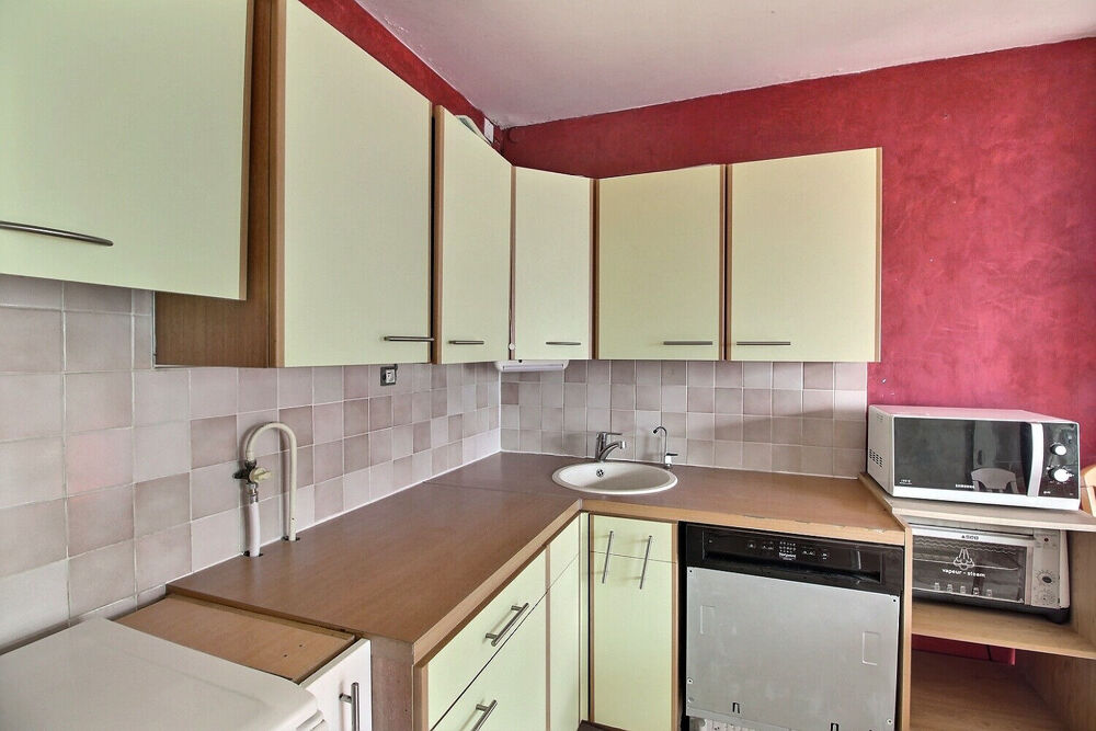 Appartement 2 pièces à vendre à Massy - Secteur Villaine - balcon, cave