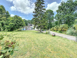  Maison  vendre 8 pices 215 m