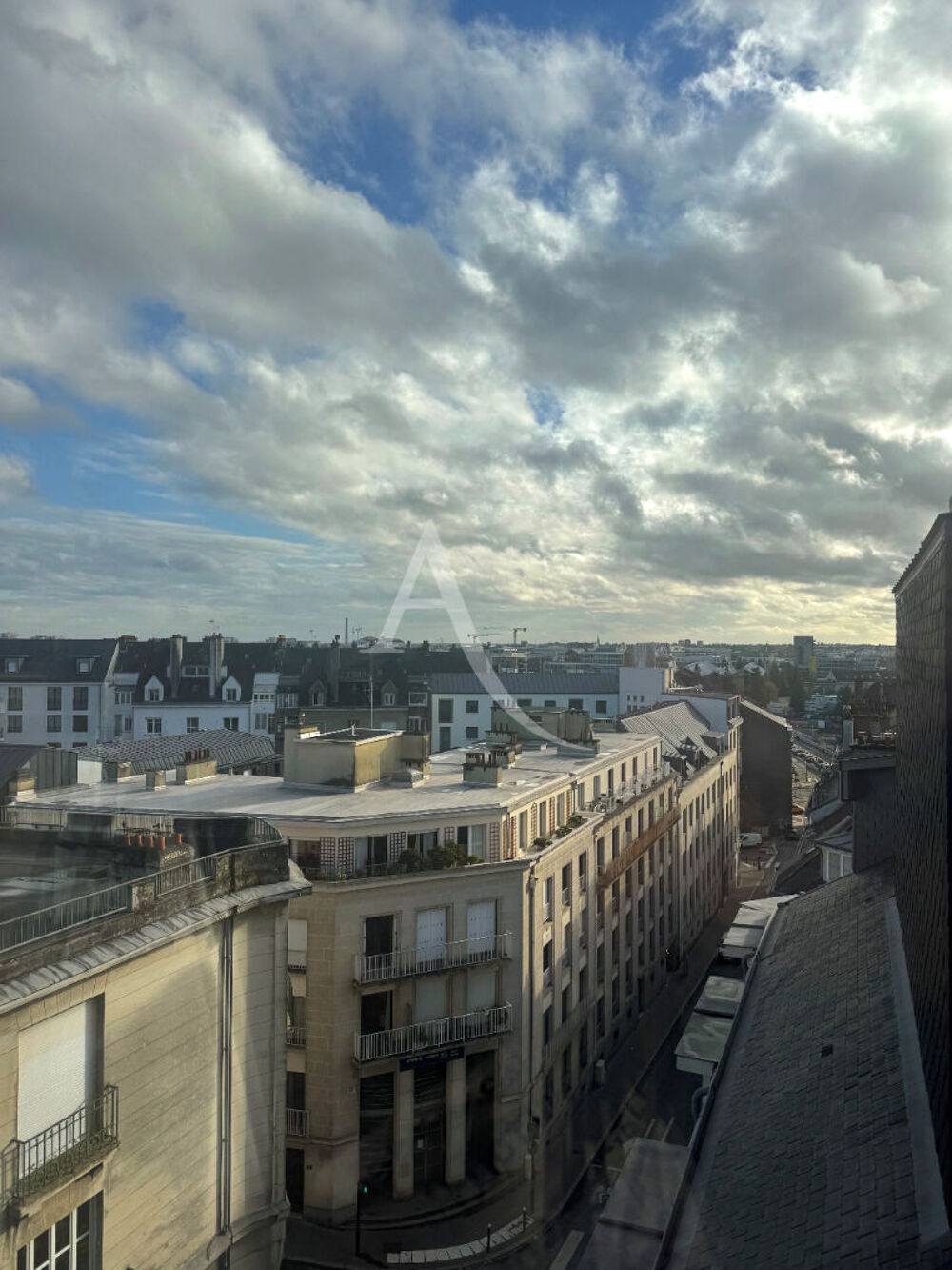 IDEAL INVESTISSEUR studio en résidence étudiante quartier Graslin