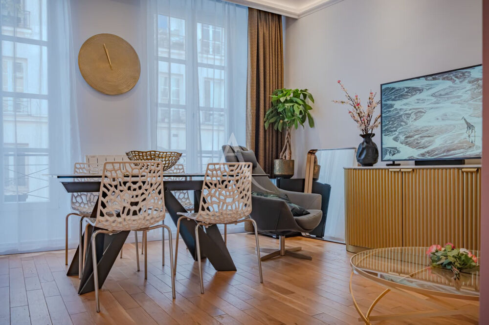 Appartement de standing coeur de Paris avec terrasse
