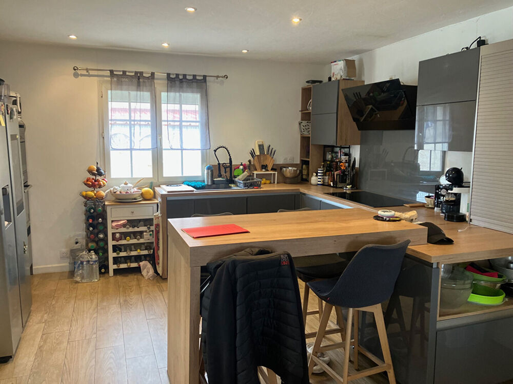 � vendre  Maison Tourrettes (83440)