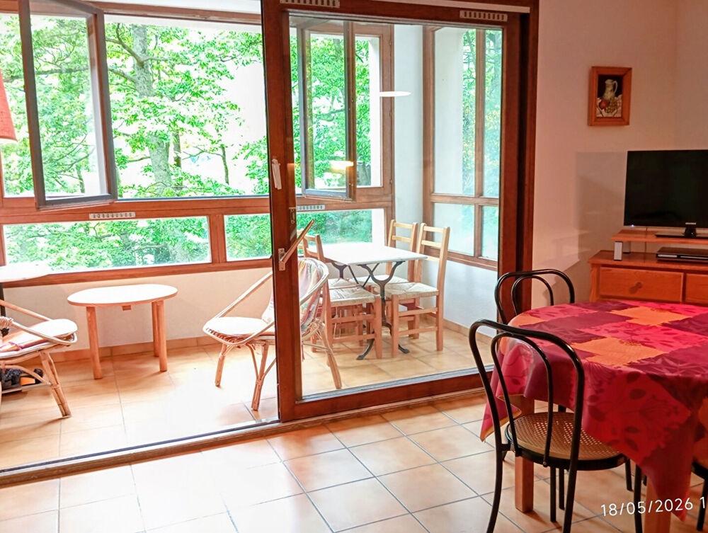 Appart + Loggia 45m² ; Parking Privé - La Preste
