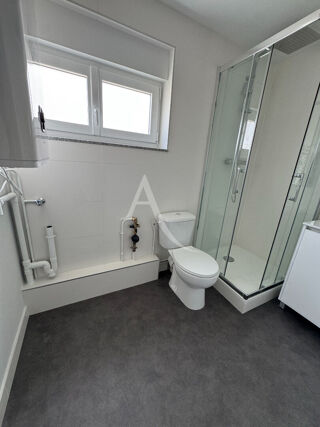  Appartement à louer 1 pièce 32 m²