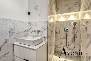  Appartement à louer 3 pièces 110 m²