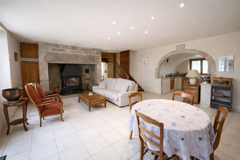 Vente Maison Maison en pierre rénovée Charme, Confort et piscine Lissac et mouret