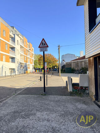  Parking / Garage à vendre 