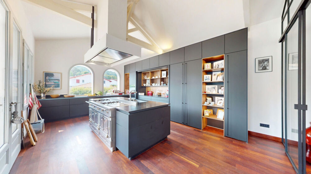 Vente Villa Villa Ttirritta Architecture, élégance et art de vivre au Pays Basque Hasparren
