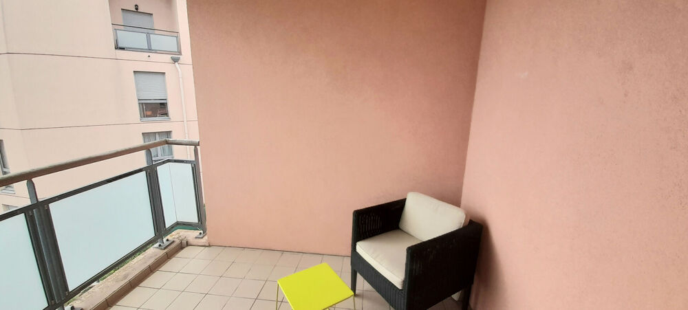 Vente Appartement MEYZIEU CENTRE GARE T3 balcon garage Meyzieu
