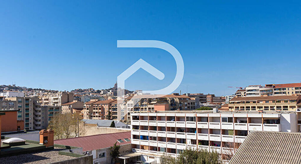Vente Appartement MARSEILLE 13008 - Appartement 4 pice(s) 82.03 m2 avec terrasse de 46.03 Plein SUD ! Marseille 8