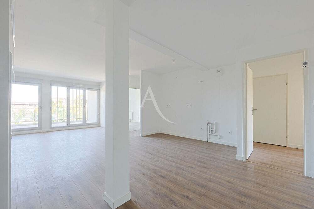APPARTEMENT T4 86.45m² DERNIER ETAGE AVEC BALCON ET PK