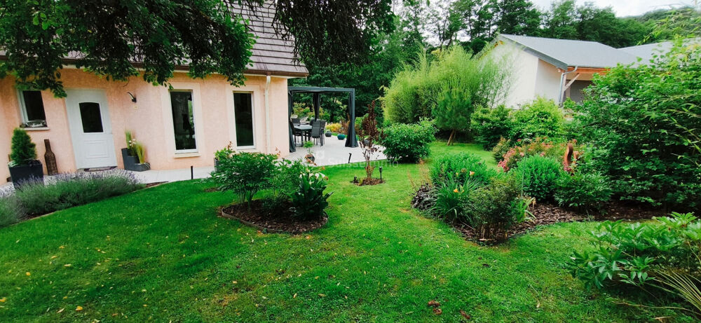 Vente Maison Rare à la vente : maison familiale avec piscine et terrain 18 ares Vallerois le bois