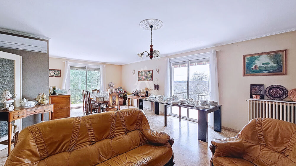 Secteur ROUFFIAC-TOLOSAN Maison T6 avec sous-sol de 200 m2 .
