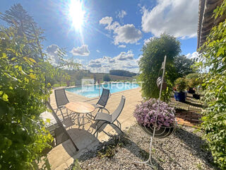  Maison  vendre 7 pices 260 m