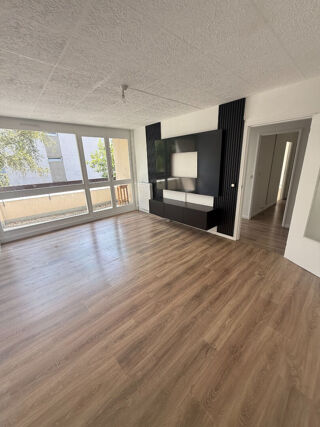  Appartement à louer 2 pièces 50 m²
